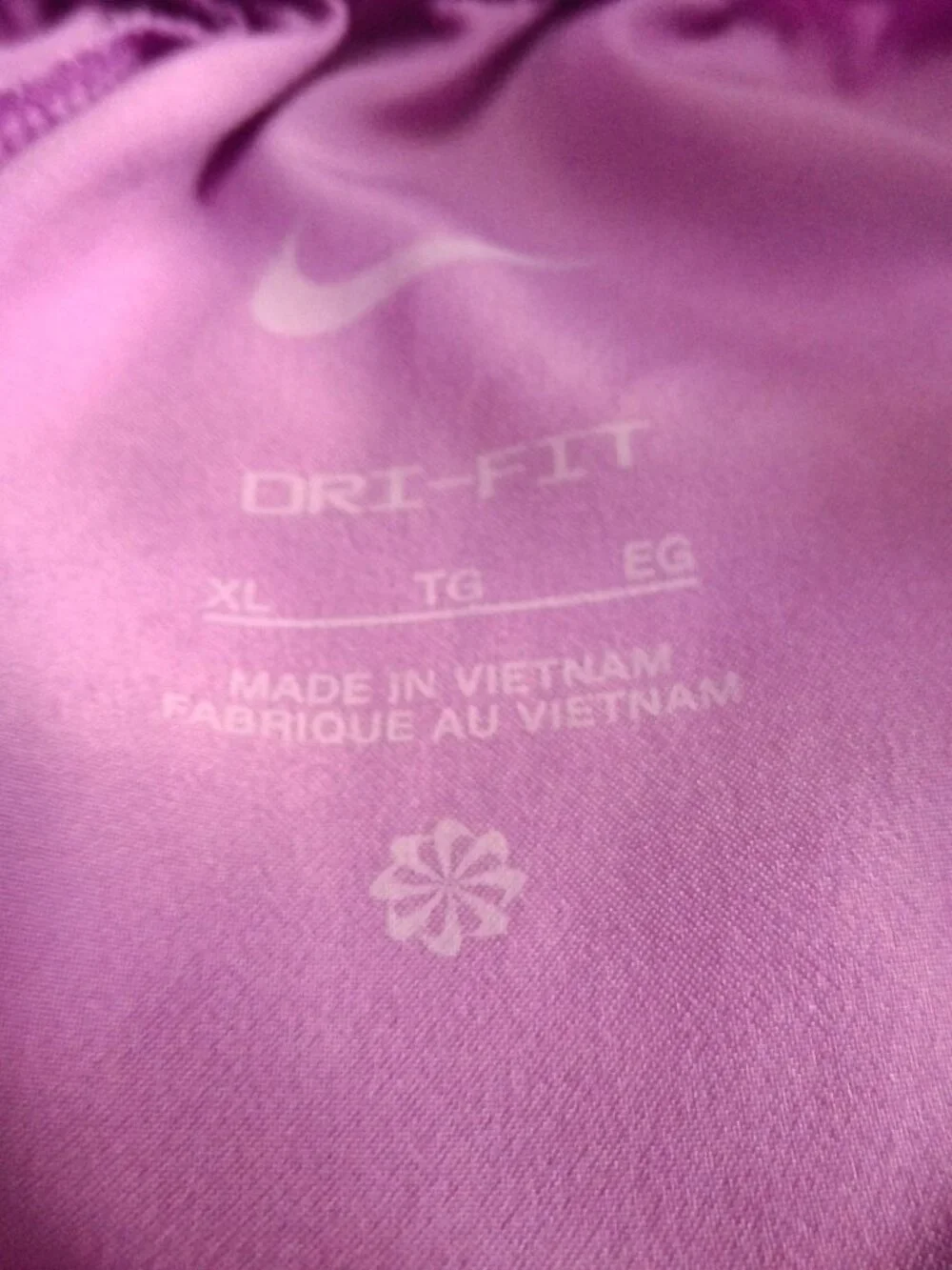 Nike Shorts Unisex Kids Size XL Magenta Purple Elastic Waist, Drawstring Defect